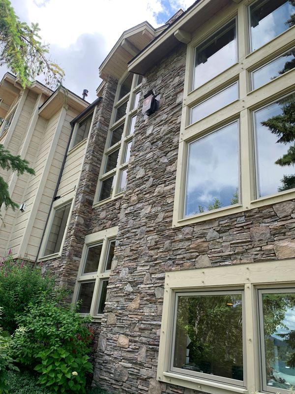Window Washing Denver - Ease Your Panes