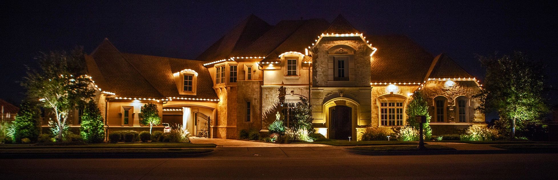 TN Exterior Lighting Full Service Christmas Light Installation for Knoxville, Maryville