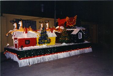 Klemmefloats.com Wisconsin Parade float