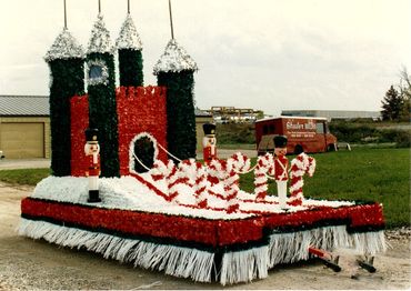Klemmefloats.com Wisconsin Parade float