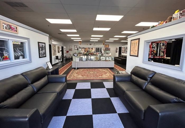 highest rated tattoo shop in NH is Mayhem Tattoo, Salem NH