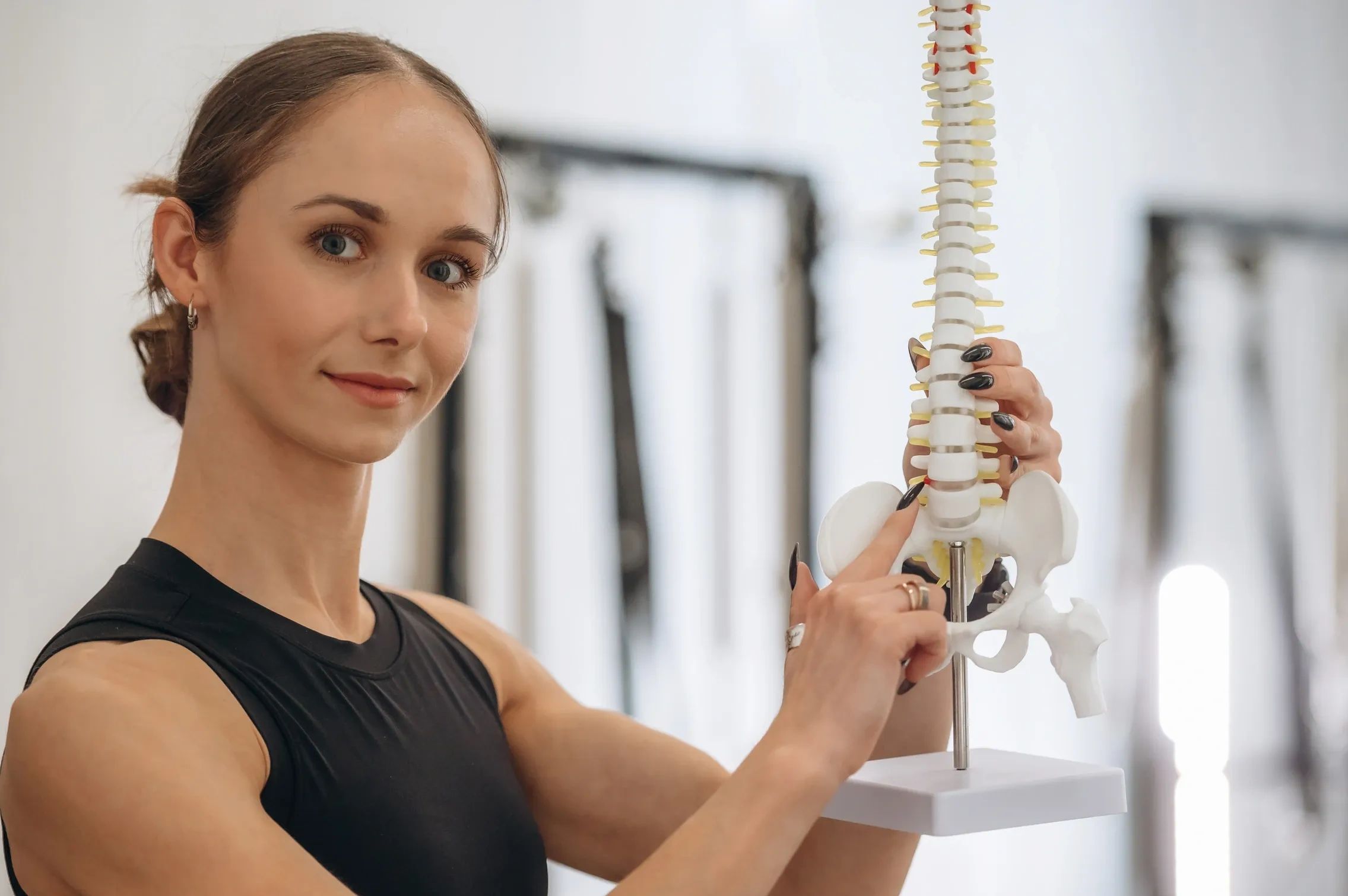 Chiropractic and Acupuncture for neck pain and pain relief. wayzata chiropractors