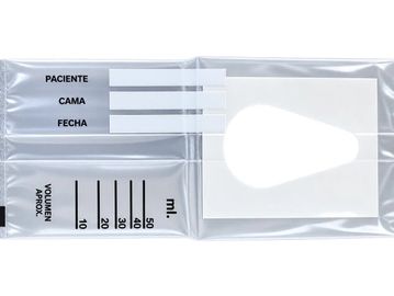 Bolsa médica con etiquetas para paciente, cama y fecha.