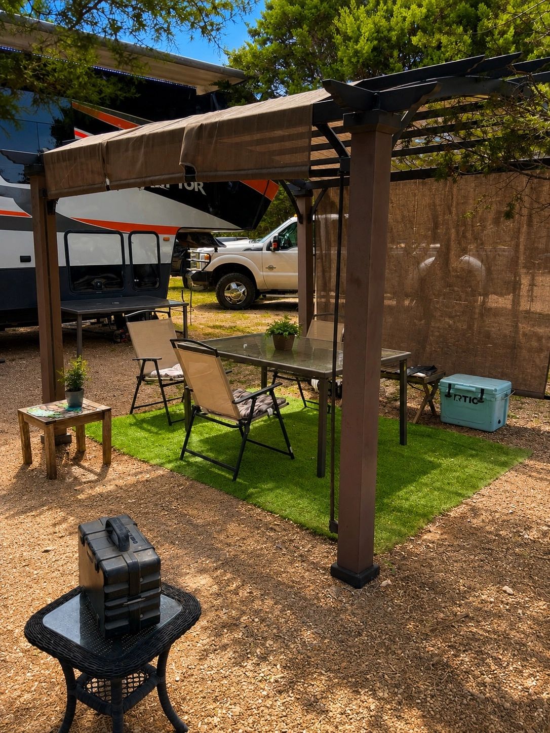 Lucky Horseshoe RV Park RV park in Bertram, TX (photo 1)