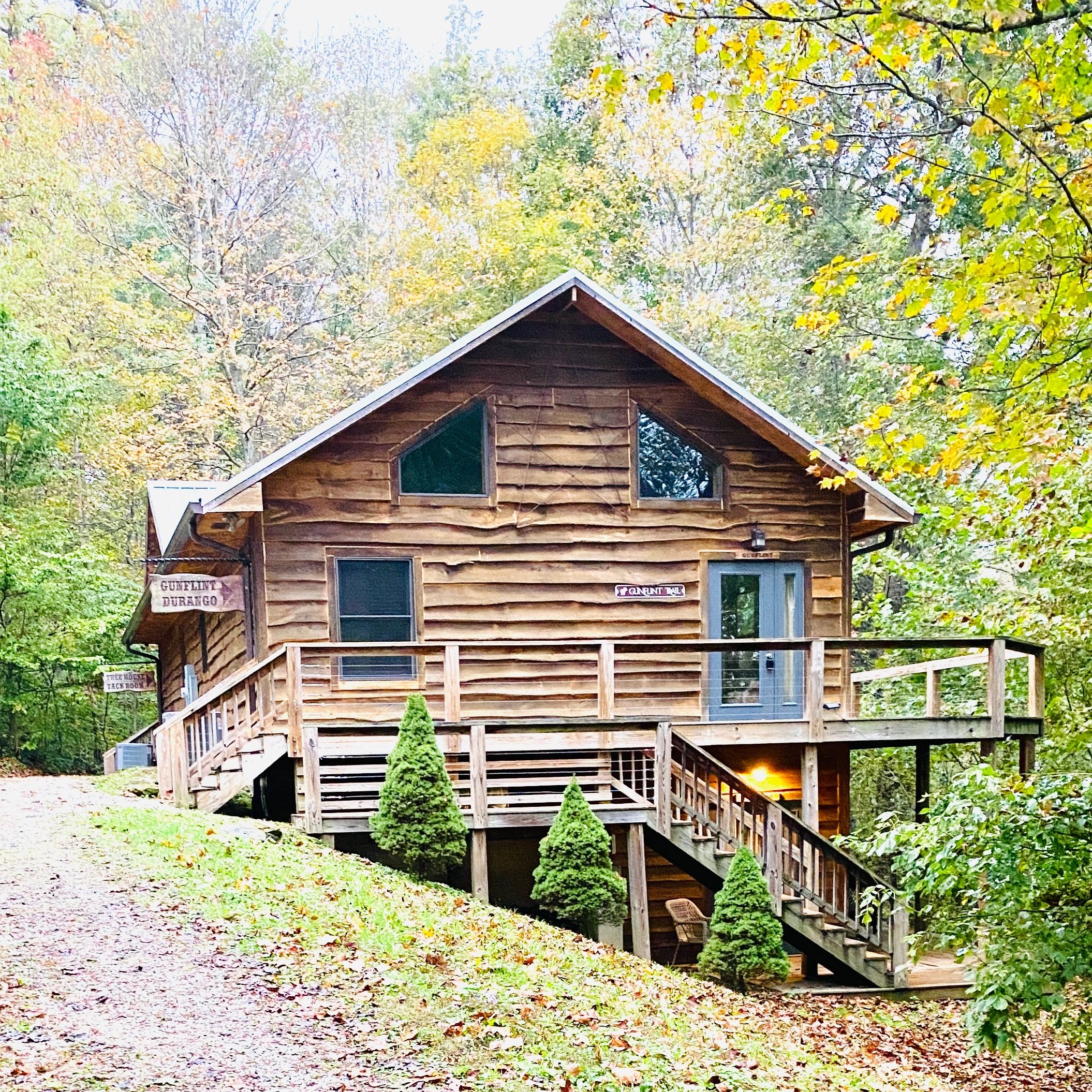 Brown County Getaway The Rustic Retreat at Story's Edge