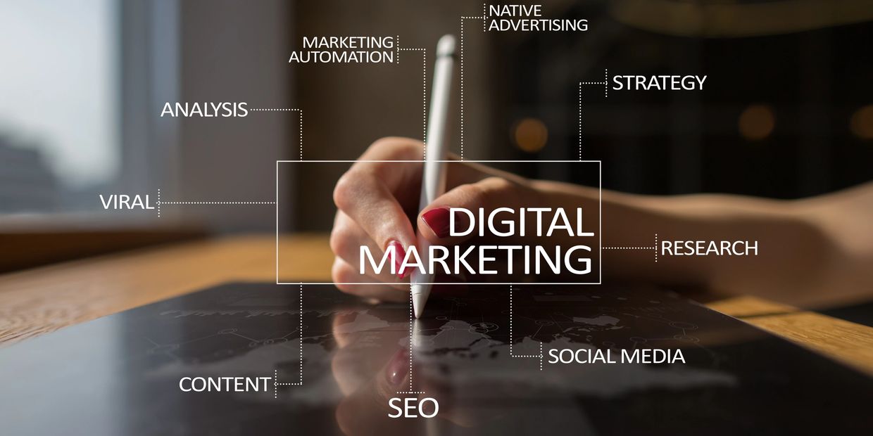Vetecom.co.uk: Omnichannel & blockchain marketing strategies for UK veterinary practices.