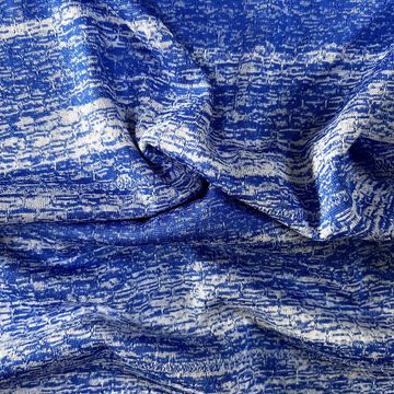 ELASTIC & PRINTING,
Oceanic blue fabric with patterns of waves.