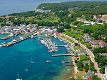 boats in michigan