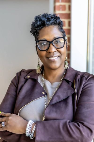 Image of Dr. Lenora Hogan, Board of Directors