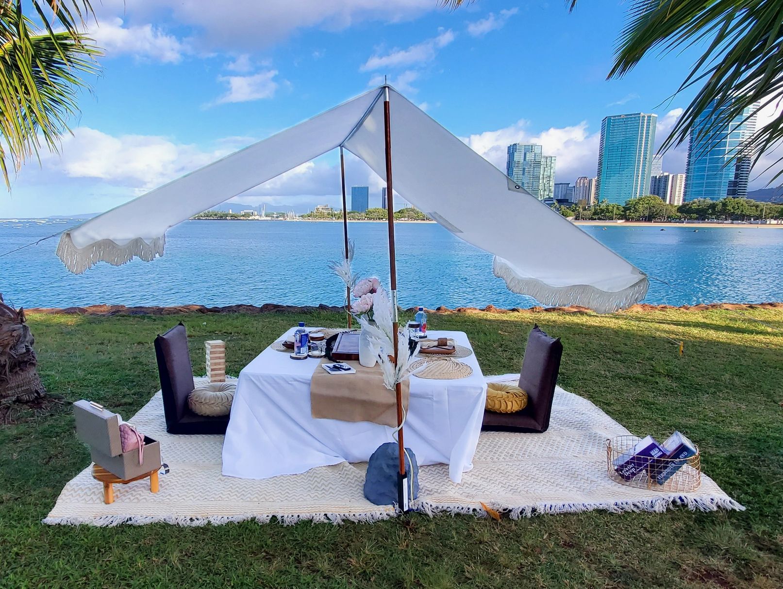 Couple's Luxury Picnics Honolulu Oahu - Isle of Events