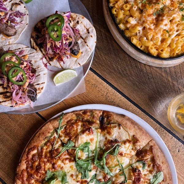 Apple & Brie Pizza, Brisket Taco, Mac & Cheese