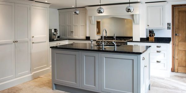 Builder Camberley Ascot Lightwater Windlesham Extension Carpenter Bespoke Kitchen Fitting