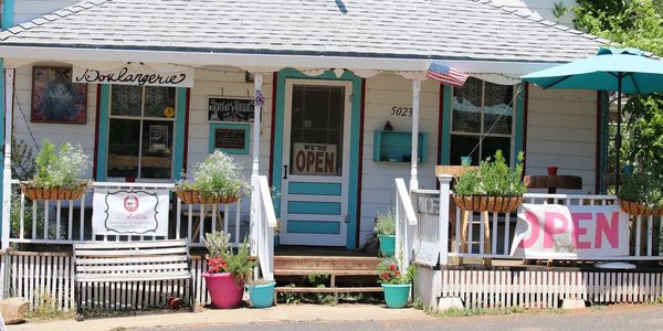 Cakewalk Heirloom Baking Company Organic Bakery and Cafe Coulterville California