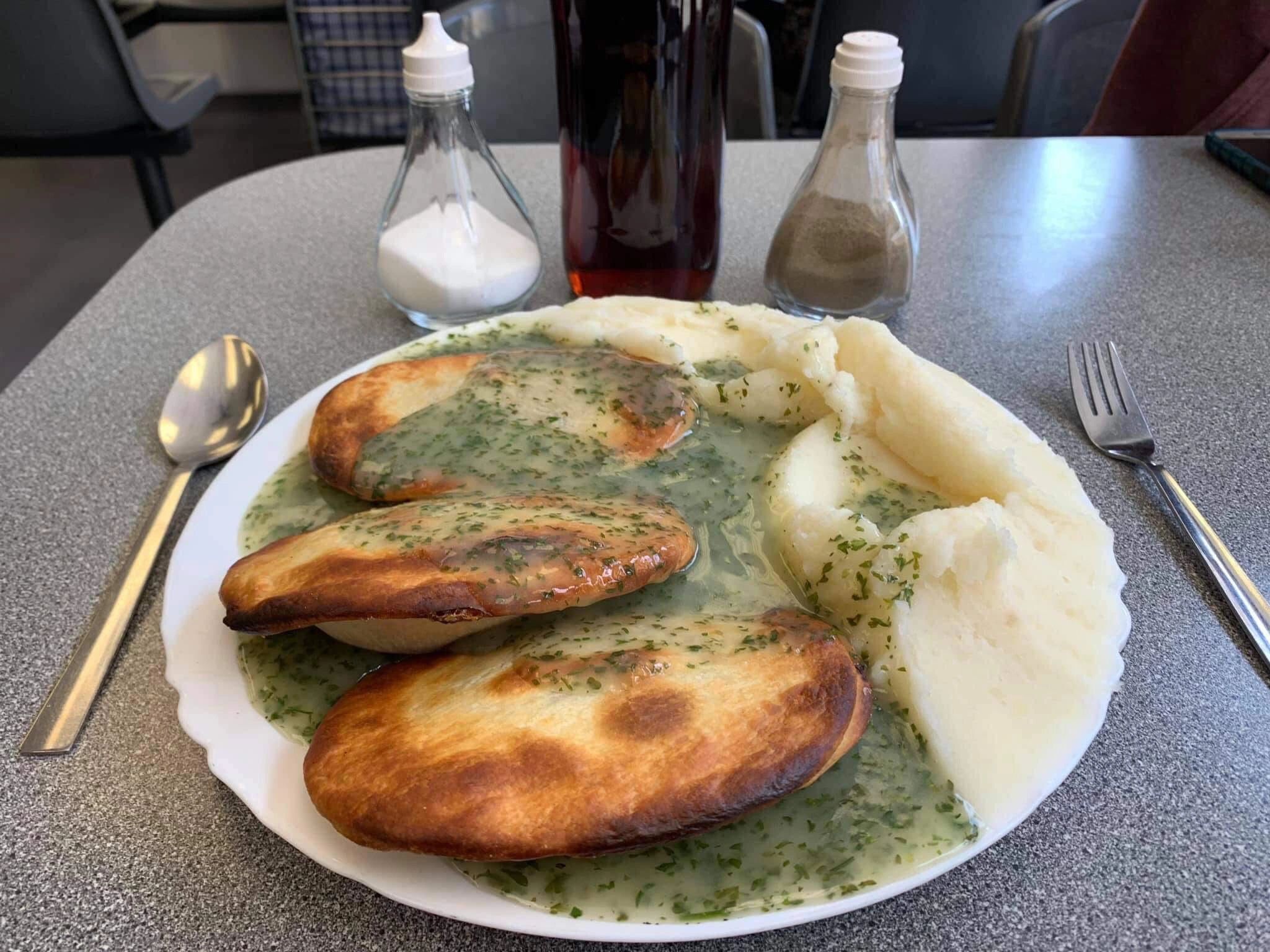 Maureens Pie and Mash