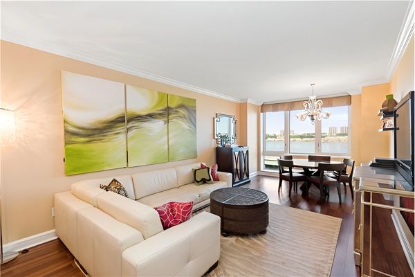 new bathroom, renovation, remodeling, kitchen remodeling, general contractor, finished basement. li