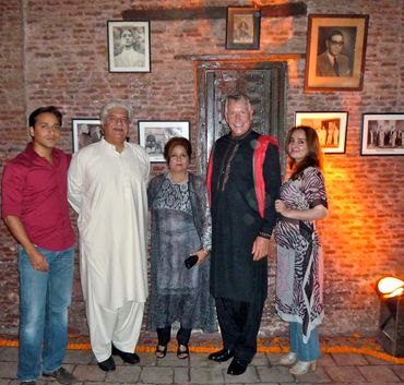 With my Pakistani family:

Yawar, Siddique, Rukhsana, Maryam SALMAN - the true ROYALS of PAKISTAN 

