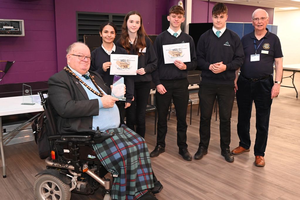 Mayor presents awards at the Basingstoke Loddon Rotary clubs Technology tournament 2024