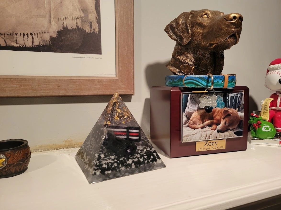 Custom Pet Memorial Pyramid