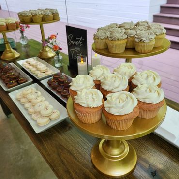 Wedding dessert bar