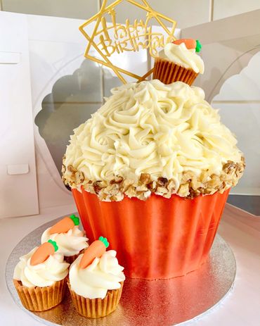 Giant cupcake - spiced rum and carrot cake 