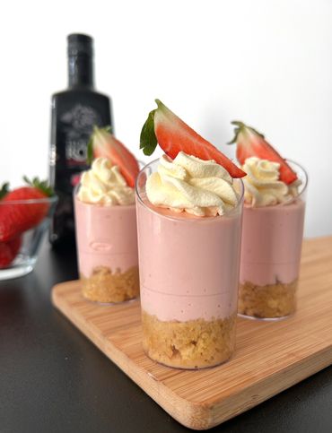 Dessert pots - Tequila rose cheesecake