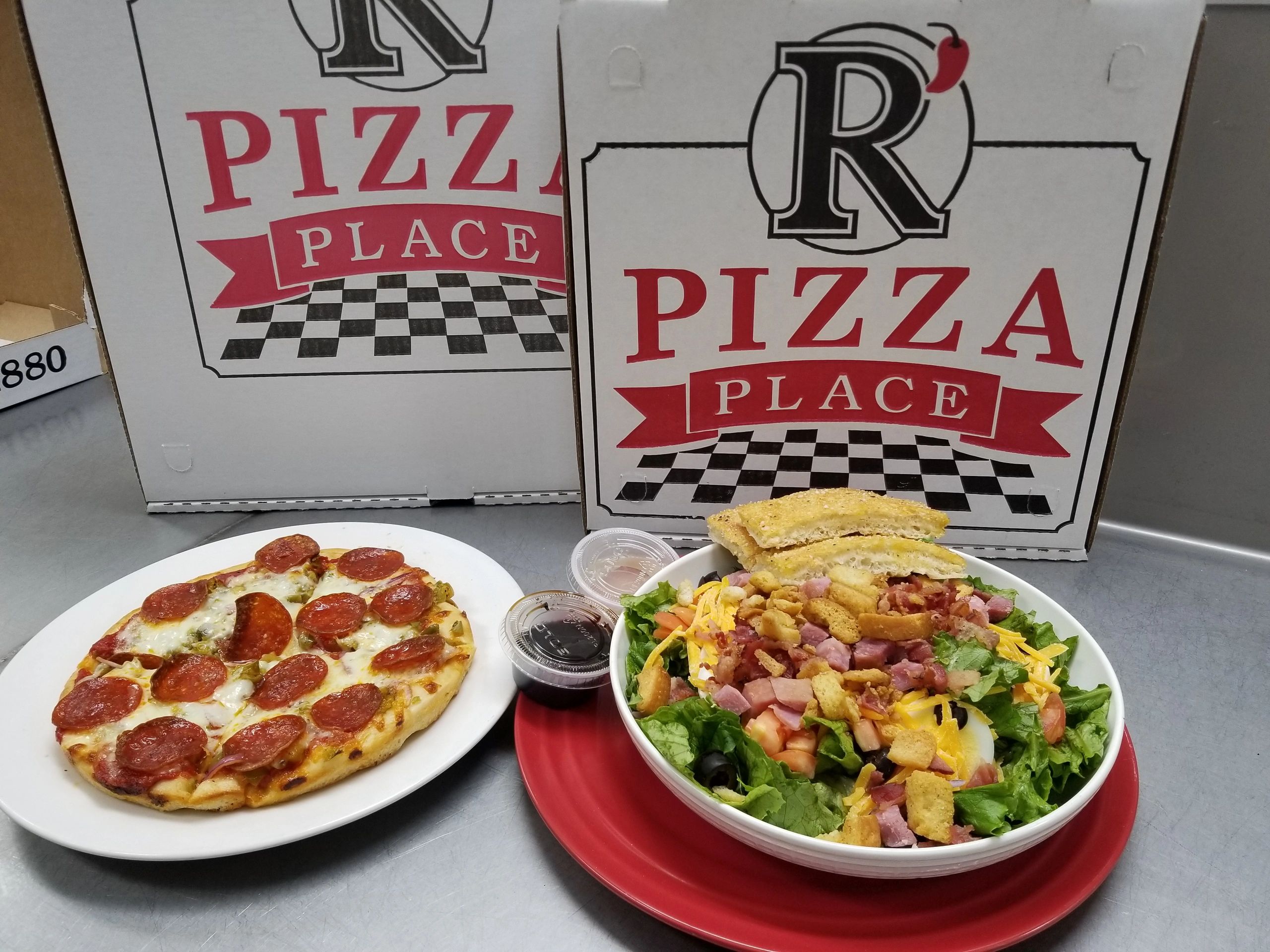 R Pizza Place - Pizza - Columbiana, Ohio
