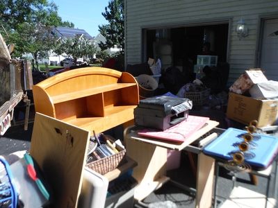 Driveway loaded with furniture