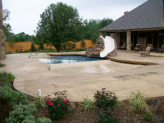 Extreme cantilever pool with cover