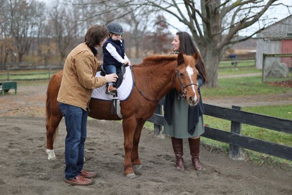 lifestyle, family portrait, equestrian