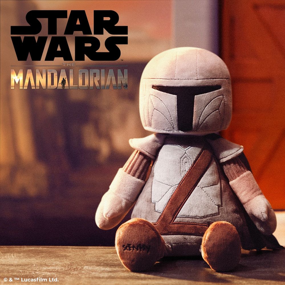 Star-Wars-Mandalorian-plushie