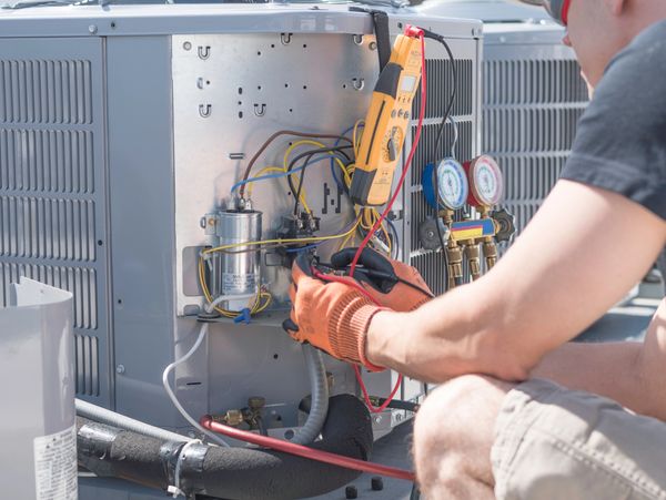 24/7 emergency furnace and AC repair diagnostics in South Milwaukee by A-1 technician