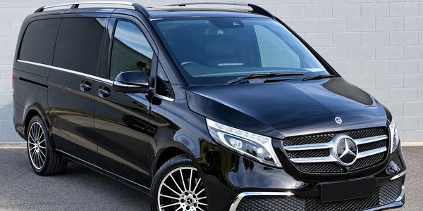 Mercedes V Class Luxury van. Small Group Luxury Transfers. Private Group Transfers