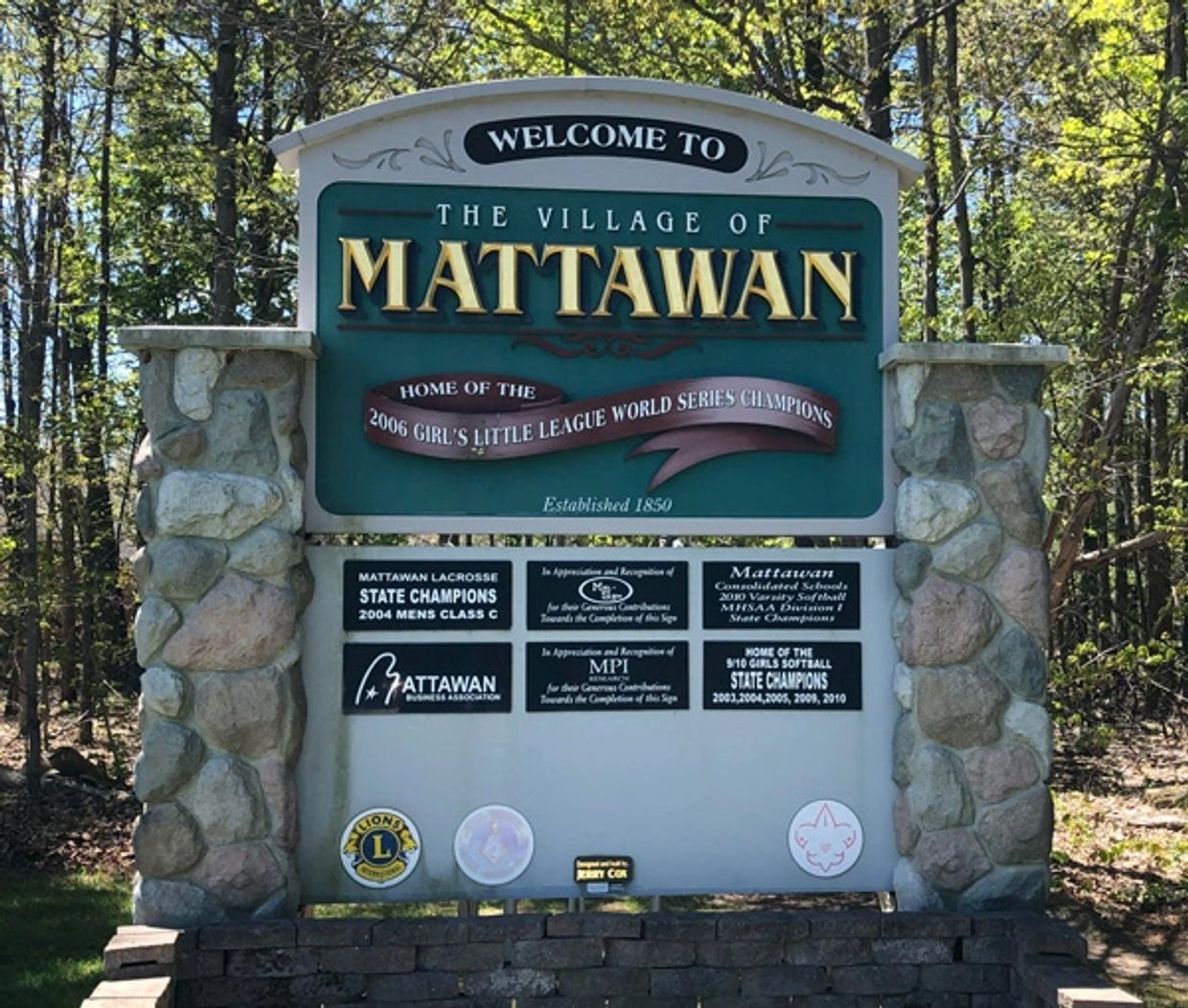 Welcome sign for the village of Mattawan.