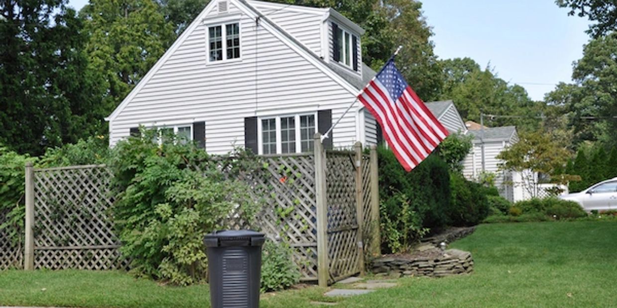 Weekly Curbside Garbage Pick-Up. Cheap Garbage Pick-up for Monroe County PA, Poconos Trash Pick-Up