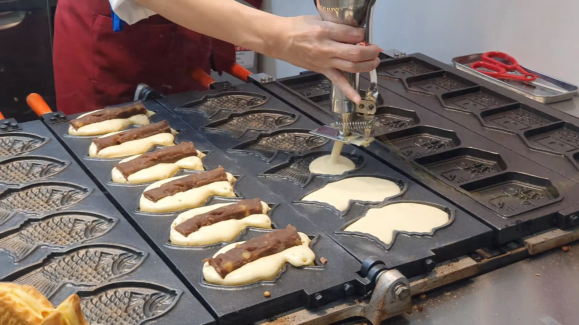 Japanese Street Food - MACHA TAIYAKI Fish shaped Cake Pastry Kyoto Japan 