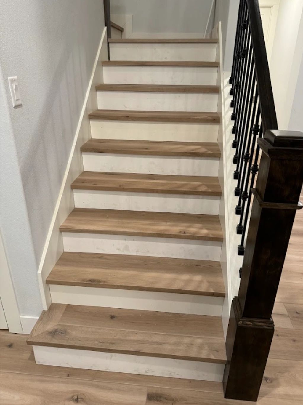 Square Edge LVP Stair Nosing