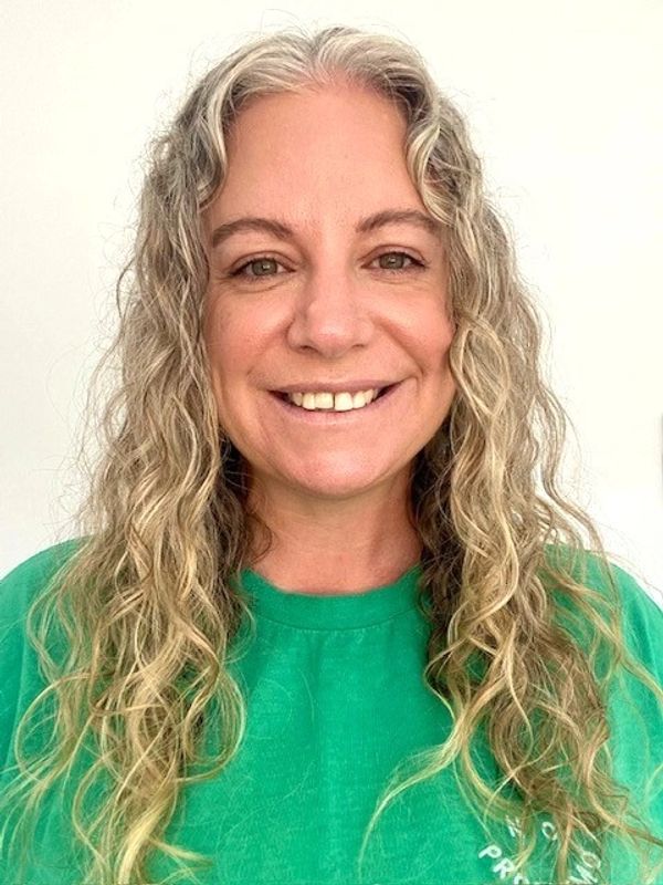 Credentialed Mental Health Nurse for Saltwater Therapy on the Central Coast.