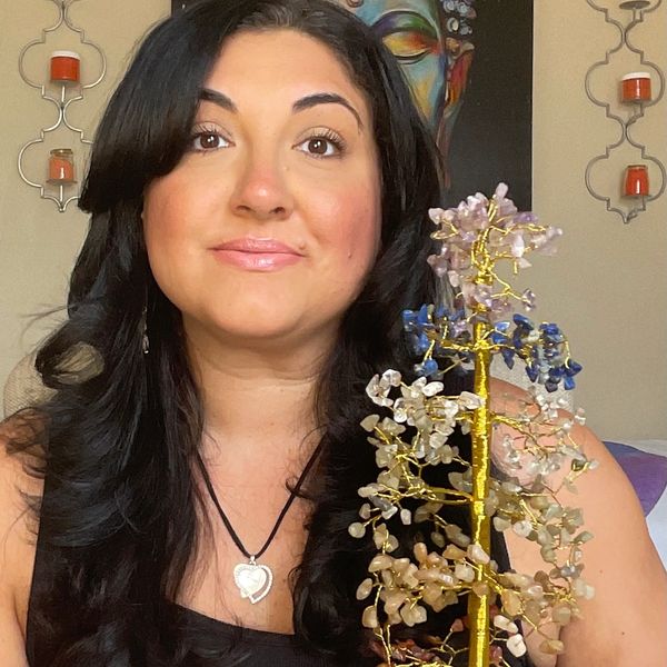 Psychic Reader and Energy Healer Mrs. Christina
