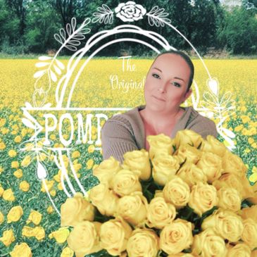 Hayley, Our founder & head florist at Pompon Posy