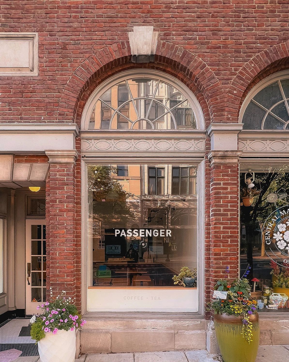 If you’re searching for the best coffee in Lancaster, Pennsylvania, look no further than Passenger Coffee. This specialty coffee roastery and café is known for its ethically sourced beans, expertly crafted brews, and minimalist yet inviting atmosphere. Whether you prefer a perfectly pulled espresso, a smooth pour-over, or a refreshing iced latte, Passenger Coffee delivers an exceptional experience for coffee lovers. Conveniently located near Lancaster Central Market, it’s the perfect stop for a caffeine fix while exploring downtown.