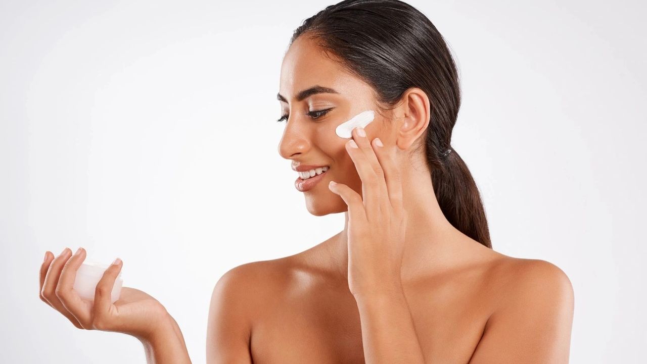 Best Skincare Application Techniques For Each Area of the Face