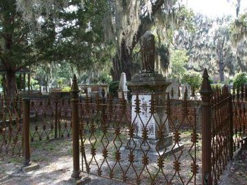 Memorial at Oak Grove Cemetery.