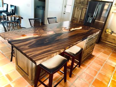 Live Edge Table. Live Edge Table Phoenix. Live Edge Table, Live Edge Table Near me, River Table