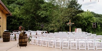 Wedding venue with rustic charm near Columbia, TN.