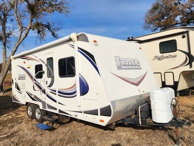 2011 Lance 1985 Travel Trailers For Sale