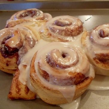 Home baked Cinnamon Rolls, breakfast, bed and breakfast, Pleasant View Farm Bed and Breakfast Inn