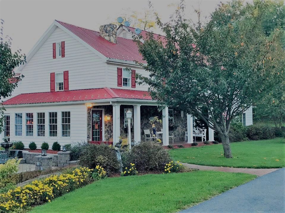 Pleasant View Farm Wedding Venue, Bed and Breakfast Inn