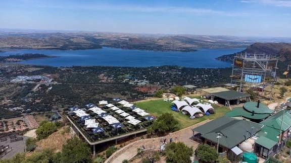 Harties cable way and view of hartbeespoort dam 