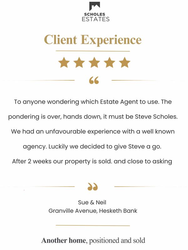 Five-star client testimonial praising Steve Scholes for excellent estate agent service.
