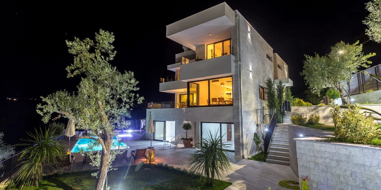 Luxury villa rent Montenegro 